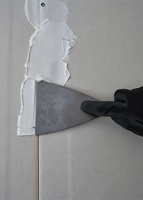 gips op de muur